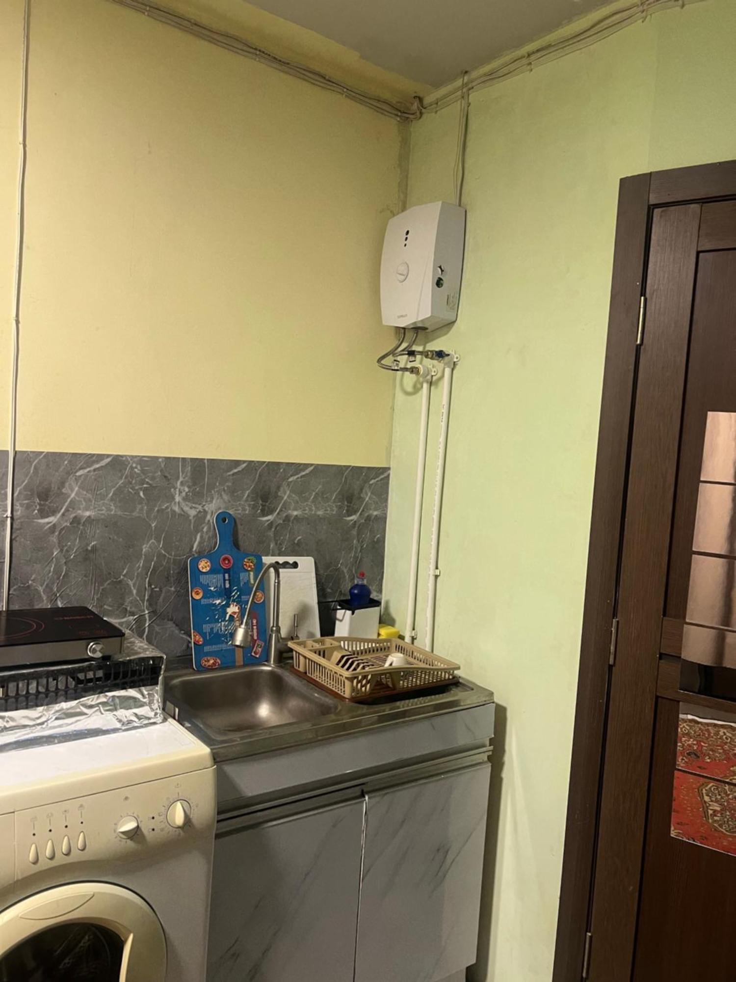 Vahe'S Family Guest House Front Yerevan Exterior photo